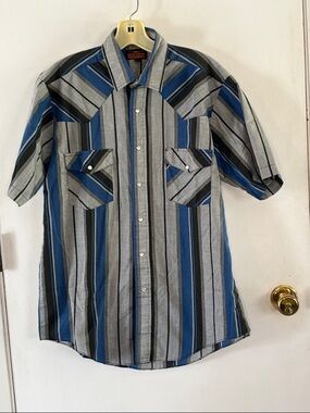 Western Fashions grey blue black vertical stripe SS western shirt Size Medium